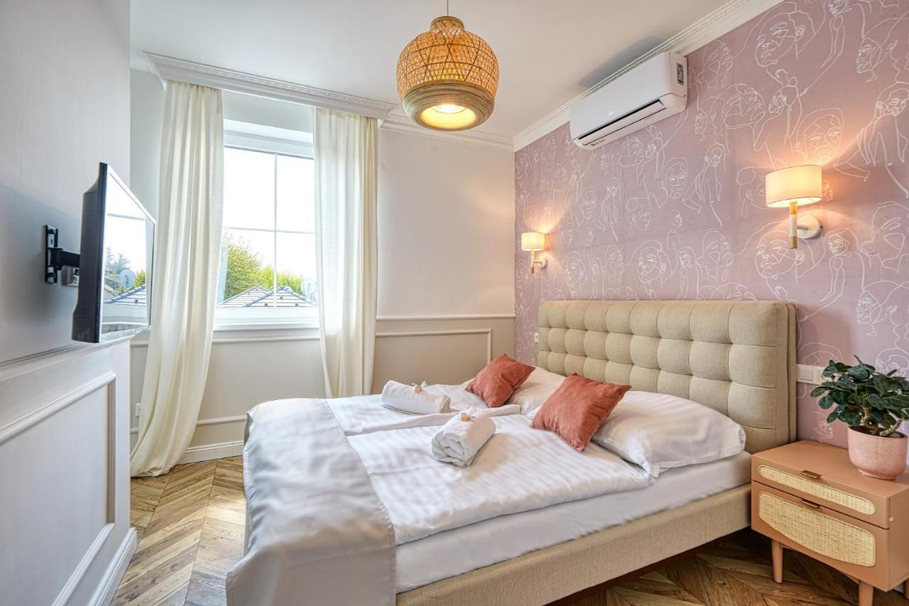 The Doors Luxury Apartment Mosonmagyaróvár Exteriér fotografie