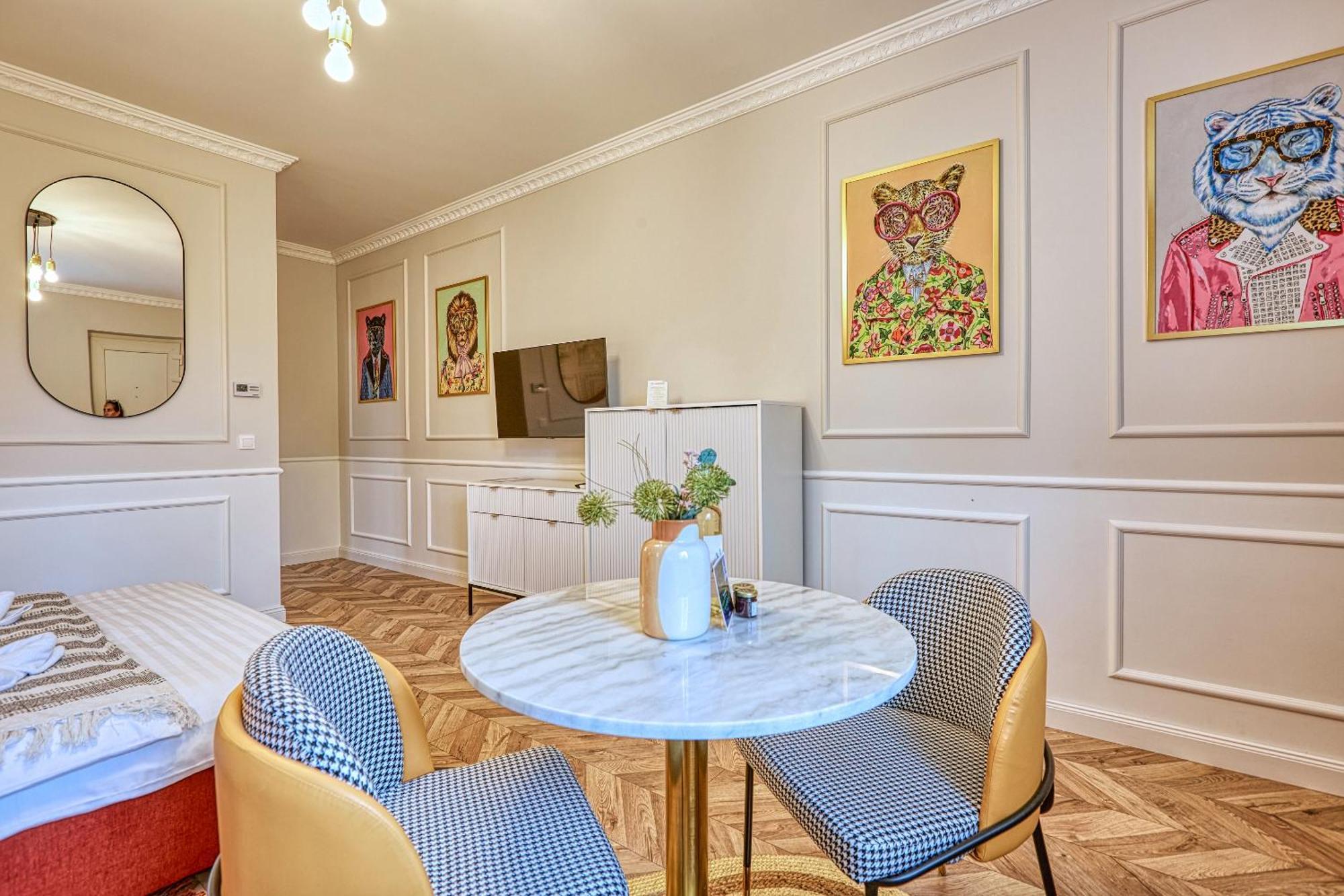 The Doors Luxury Apartment Mosonmagyaróvár Exteriér fotografie
