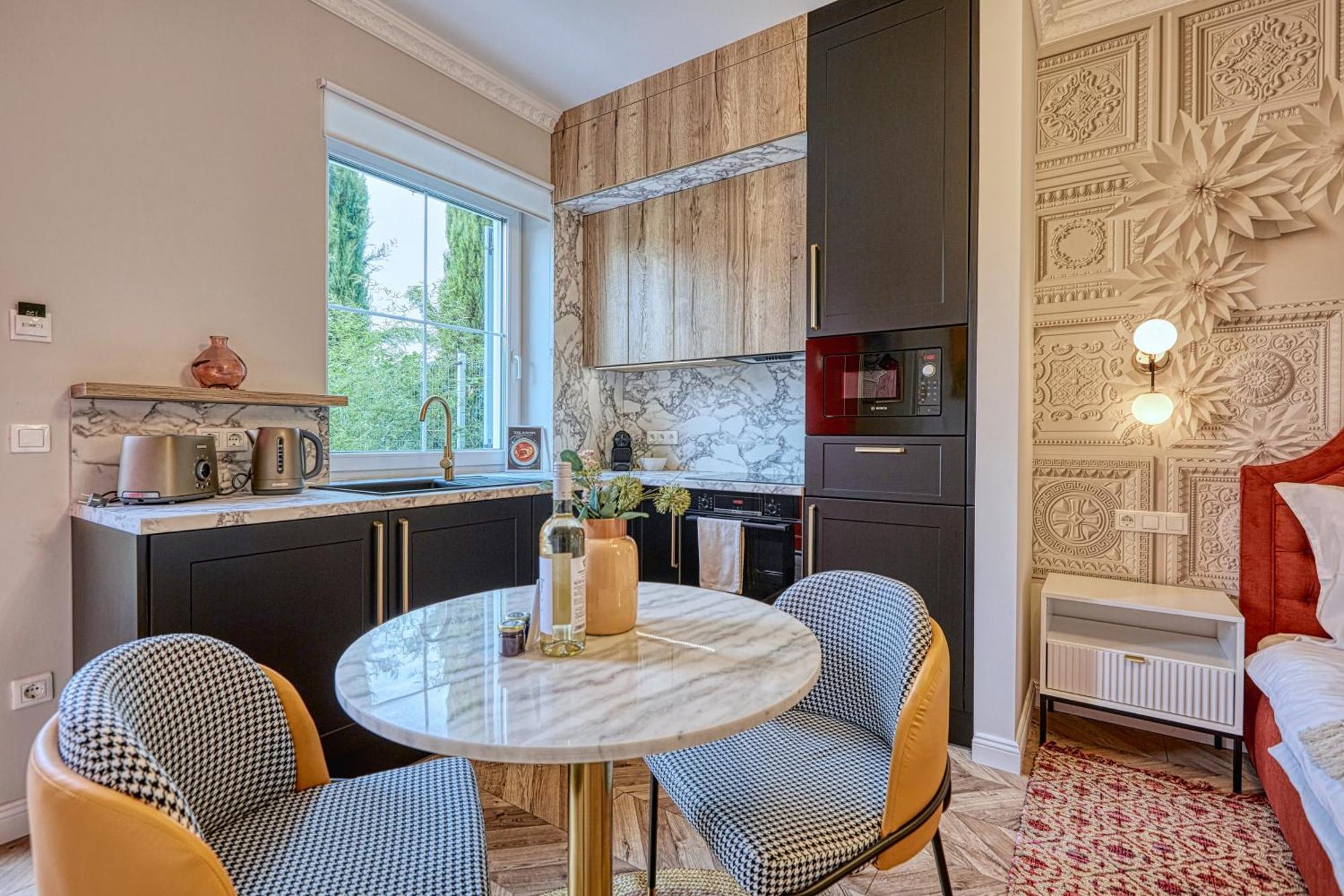 The Doors Luxury Apartment Mosonmagyaróvár Exteriér fotografie