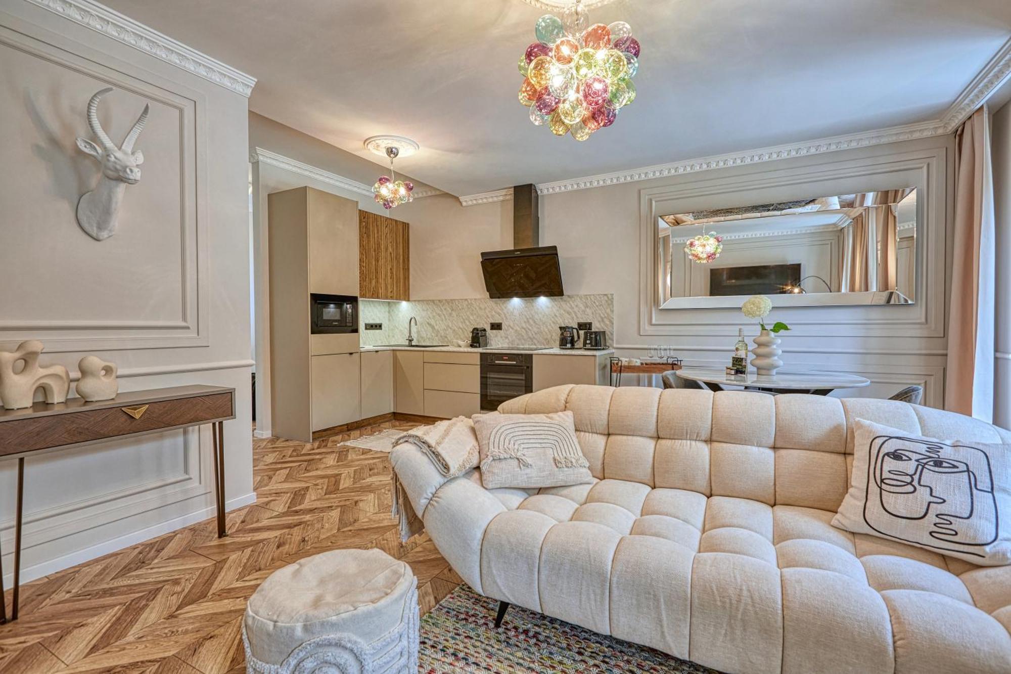 The Doors Luxury Apartment Mosonmagyaróvár Exteriér fotografie